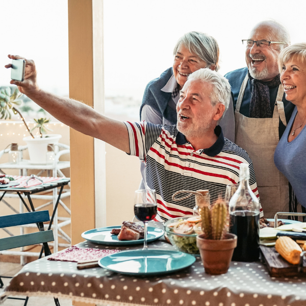 5  Tips for Staying Safe on Your Smartphone – A Guidline for Seniors