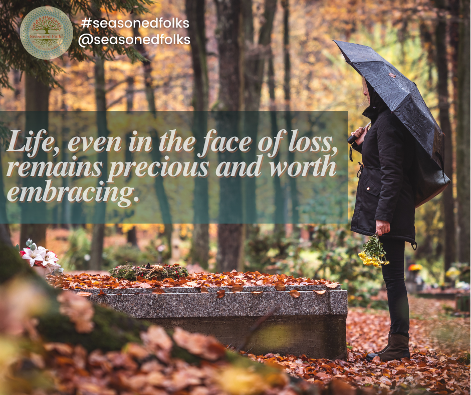 Senior Grief: 6 Essential Tips to Uderstand and Navigate.